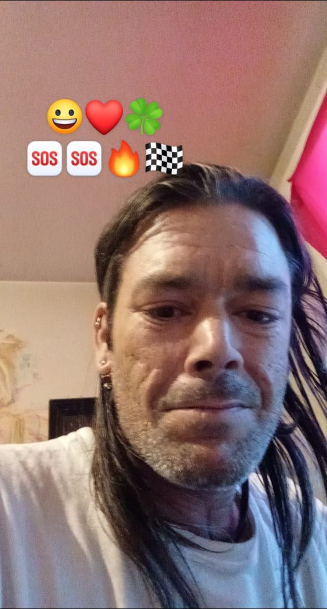 Profil de Mikhail, 44 ans, Gay bars à Trun (Grisons)