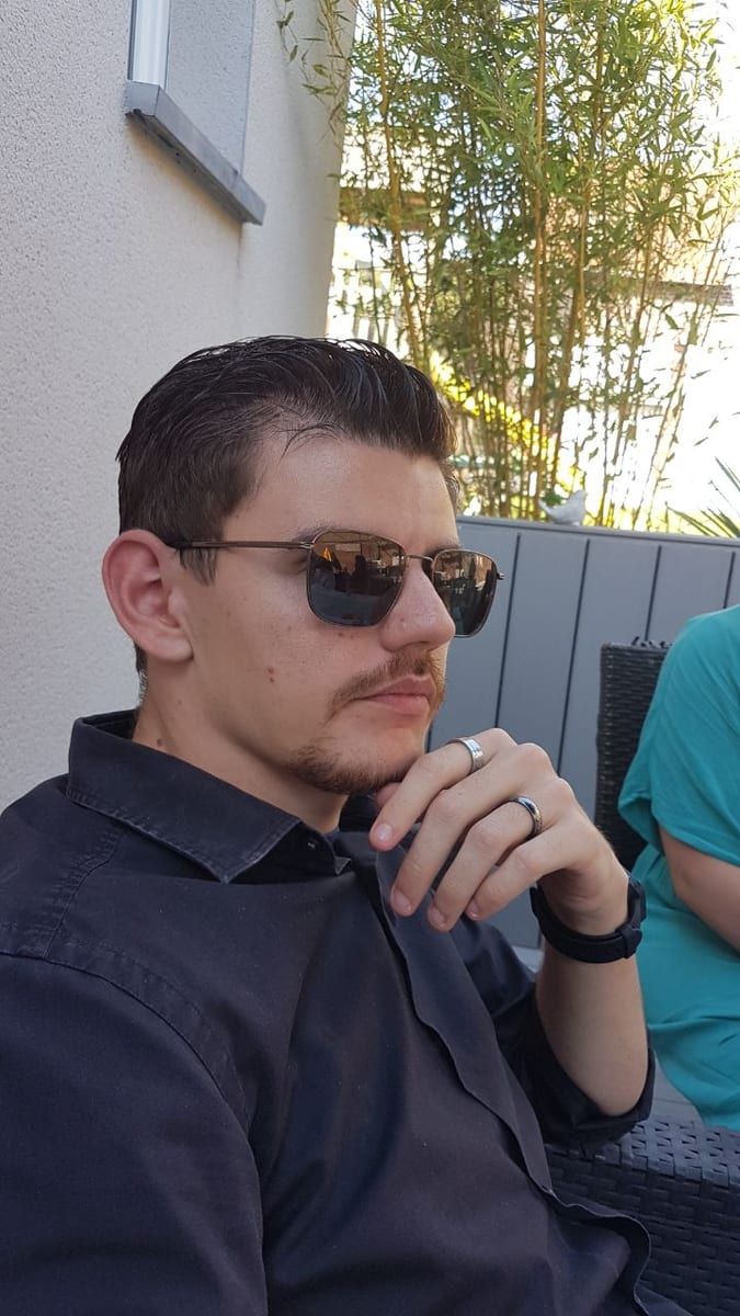 Profil de Sait, 39 ans, Gay bars à Lienz (Saint-Gall)