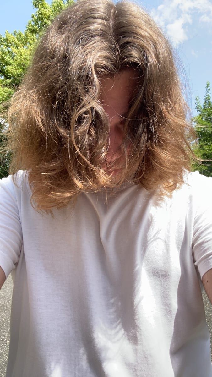 Profil de Livan, 37 ans, Gay bars à Mathon (Grisons)