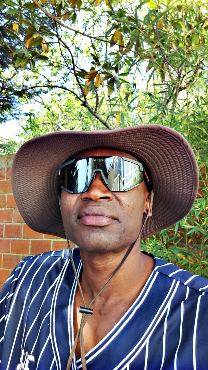 Profil de Souleymen, 29 ans, Gay bars à Grüsch (Grisons)