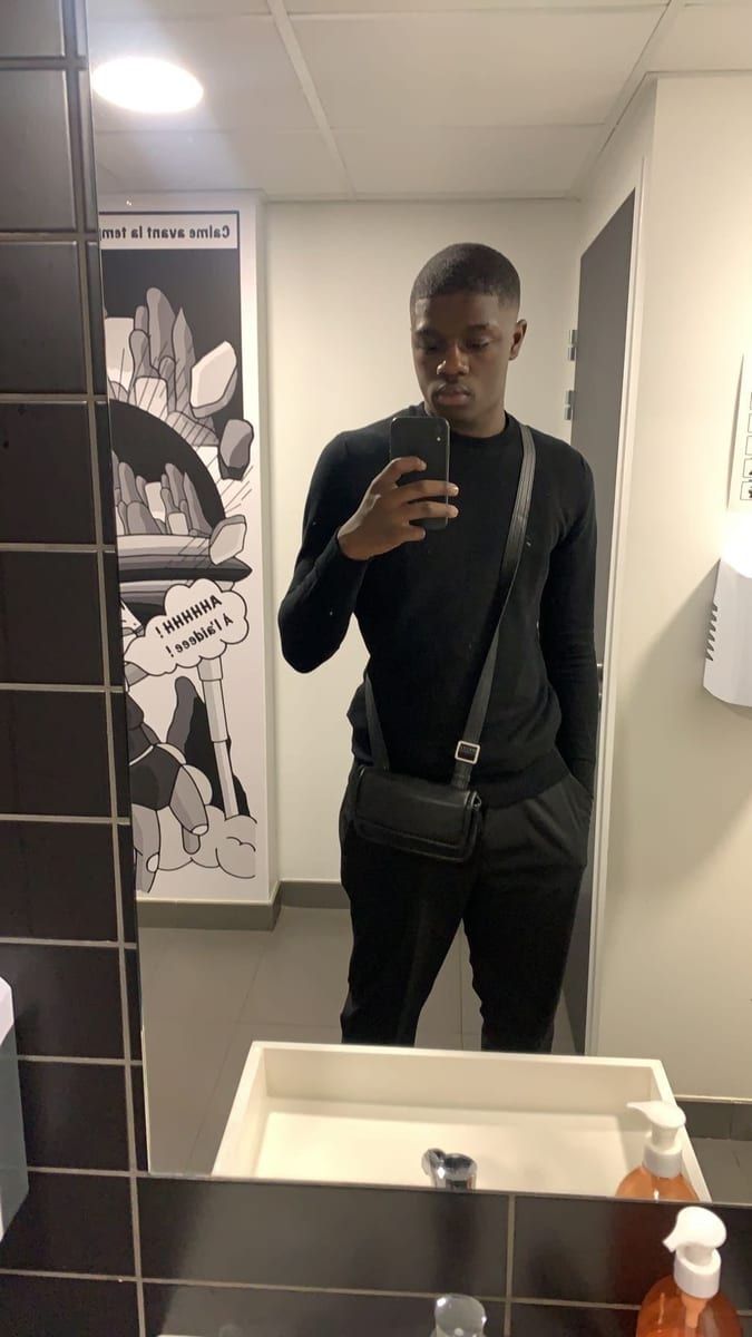 Profil de Houssam, 31 ans, Gay bars à Vogorno (Tessin)