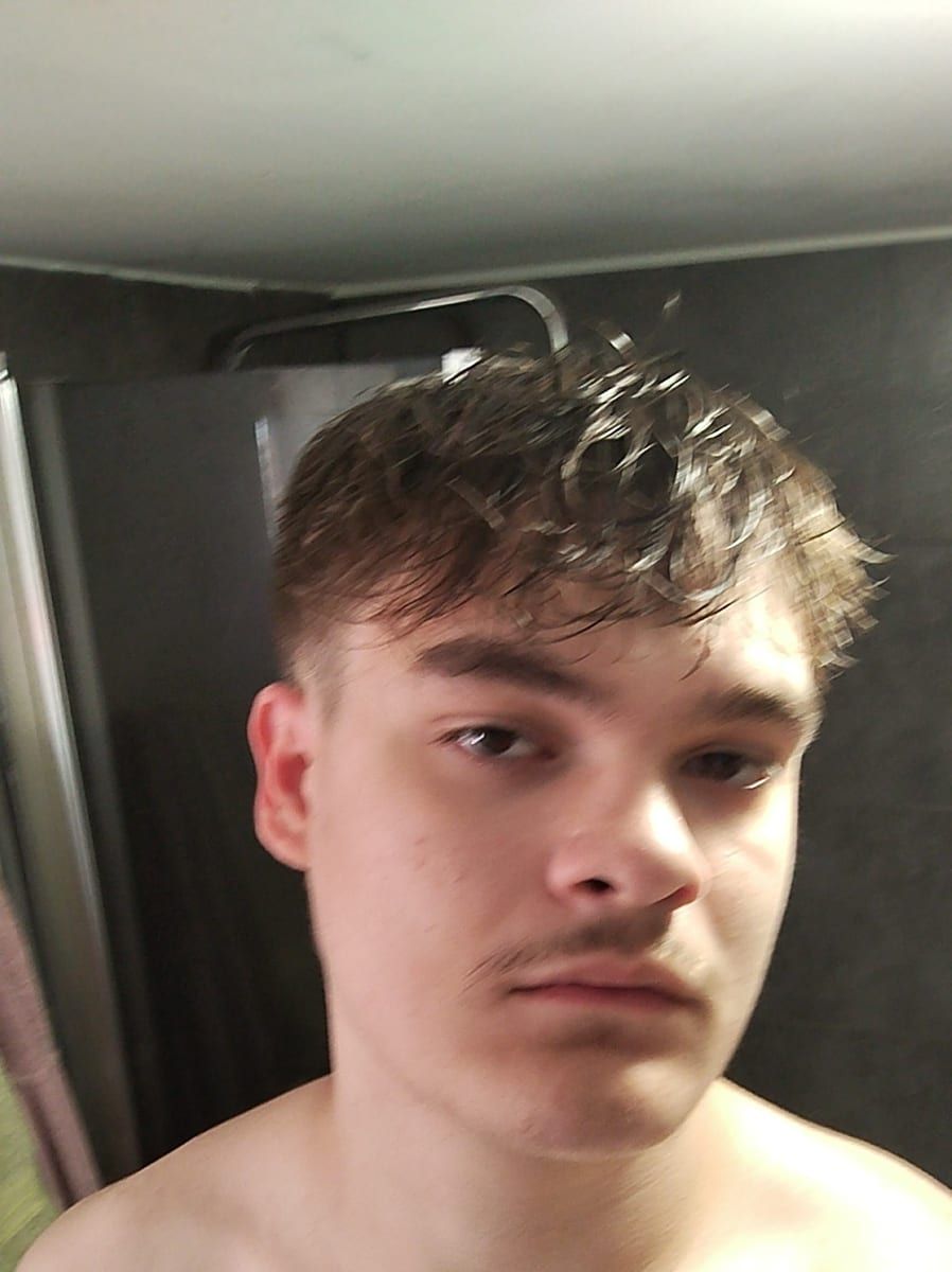 Profil de Philogone, 32 ans, Gay bars à Schönenwerd (Soleure)