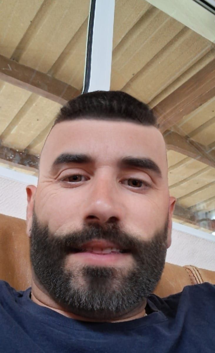 Profil de Francescu, 25 ans, Gay bars à Wilen b. Wollerau (Schwytz)