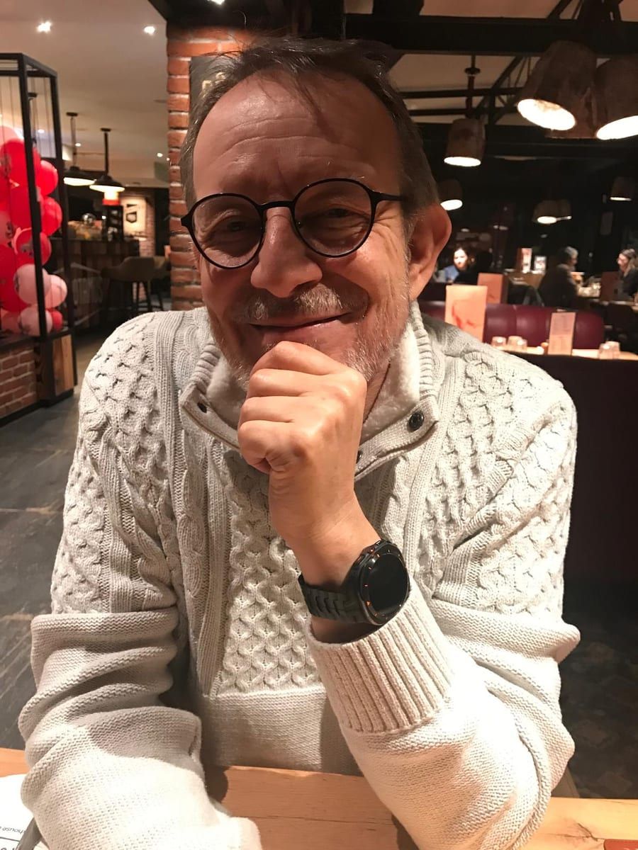 Profil de Rael, 32 ans, Gay bars à Veyrier (Genève)