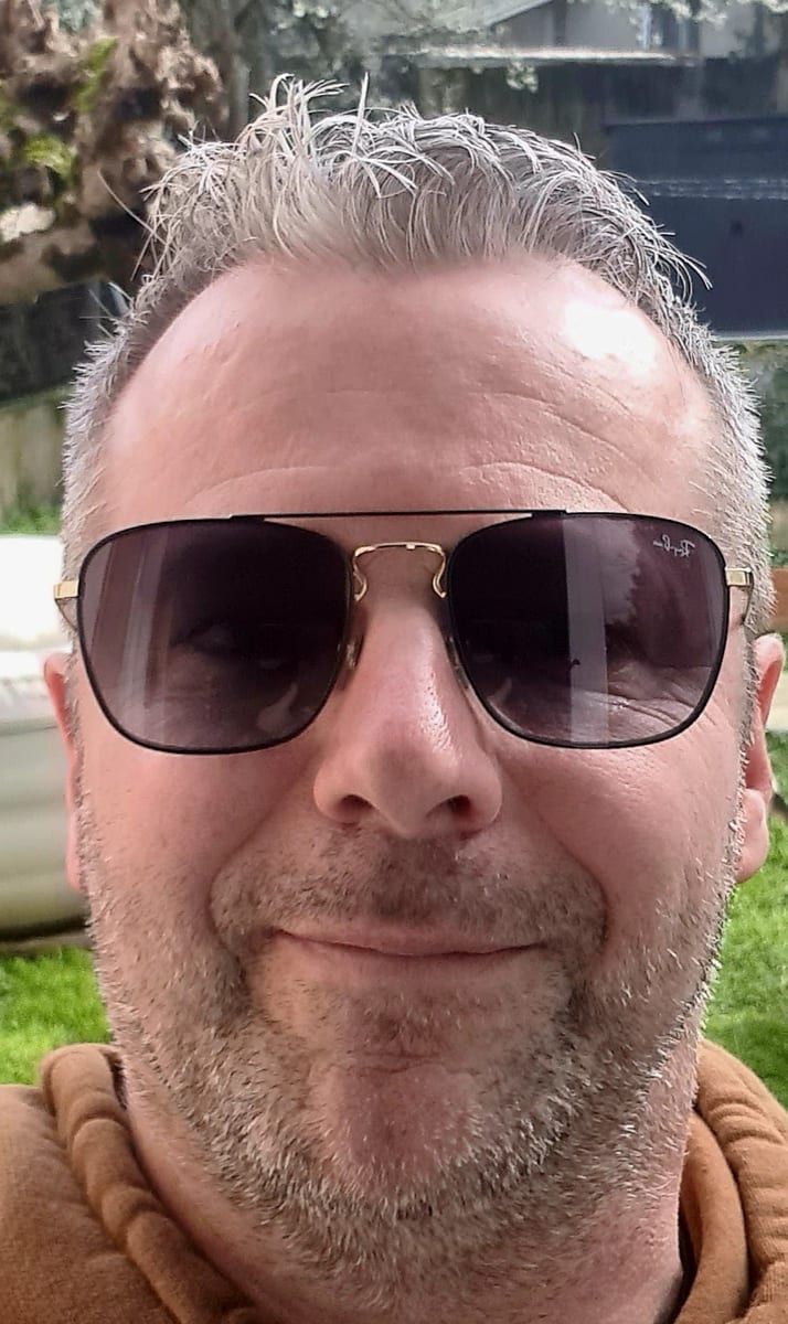 Profil de Julyann, 25 ans, Gay bars à Strada (Grisons)