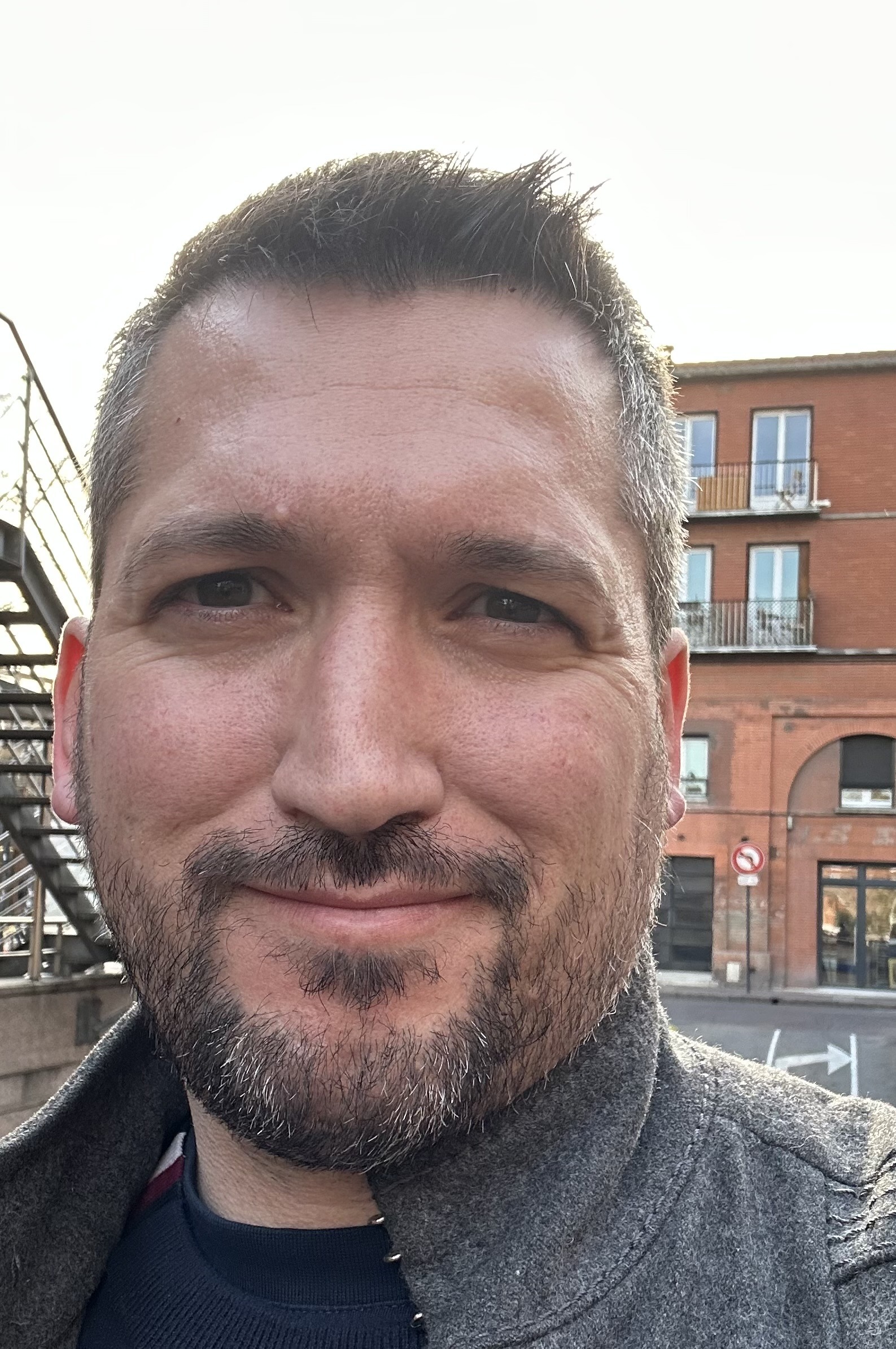 Profil de Egon, 32 ans, Gay bars à Zweisimmen (Berne)