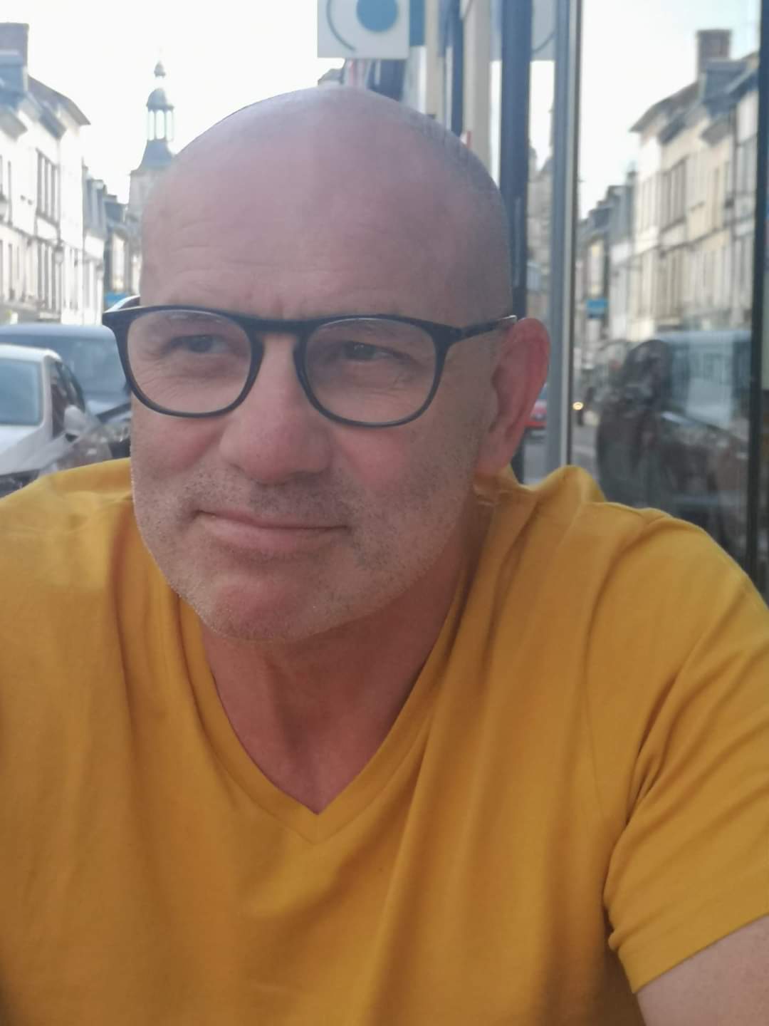 Profil de Denilson, 25 ans, Gay bars à Weissbad (Appenzell Rhodes-Intérieures)