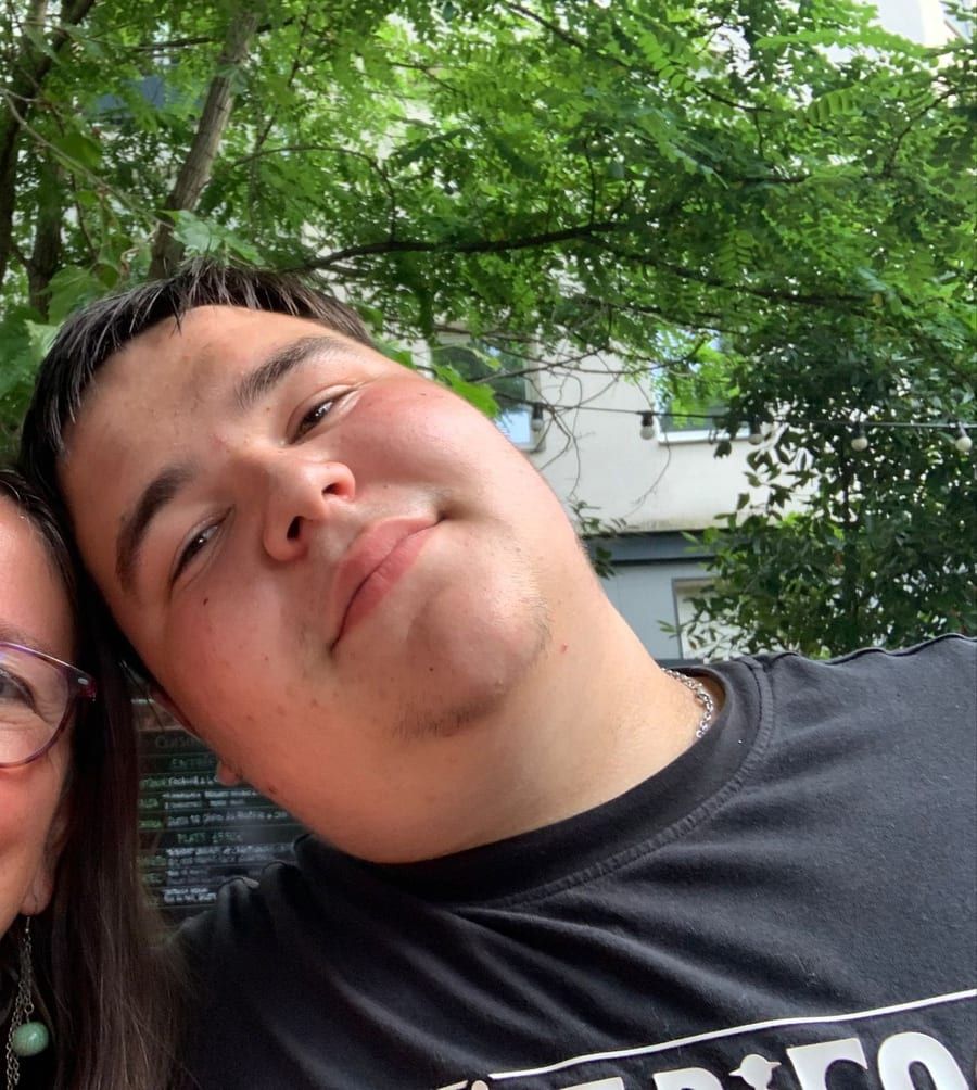 Profil de Corado, 27 ans, Gay bars à Zeiningen (Argovie)