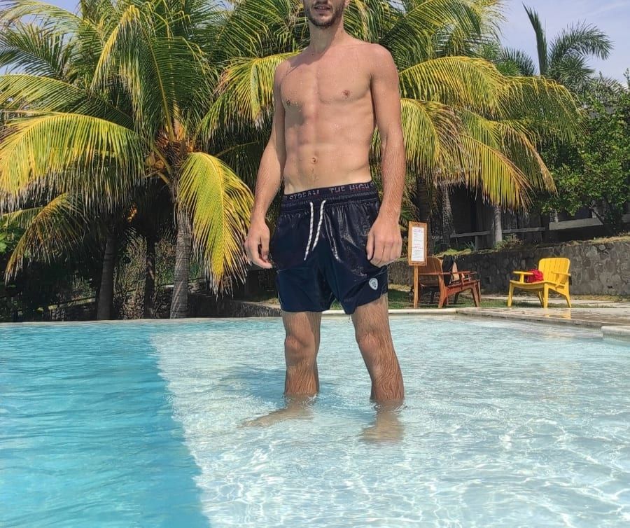 Profil de Benny, 23 ans, Gay bars à Grandfontaine (Jura)