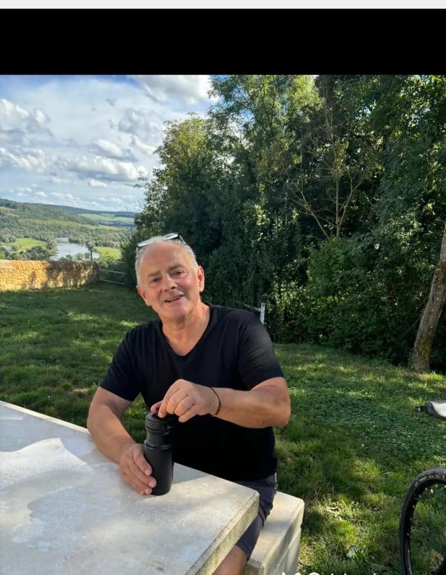 Profil de Ousman, 44 ans, Gay bars à Zweisimmen (Berne)