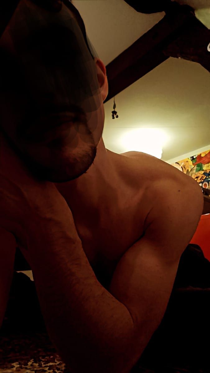 Profil de Kishan, 25 ans, Gay bars à Guarda (Grisons)