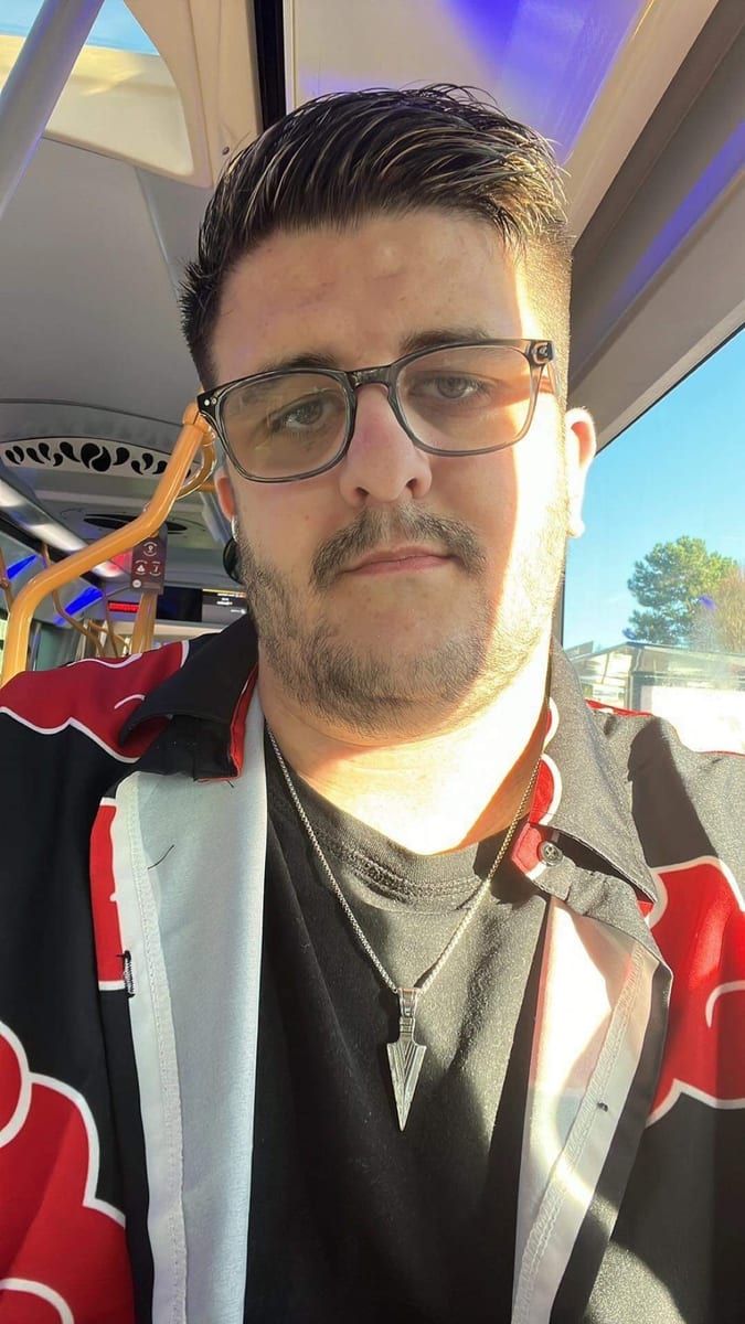 Profil de Elazar, 27 ans, Gay bars à Trans (Grisons)