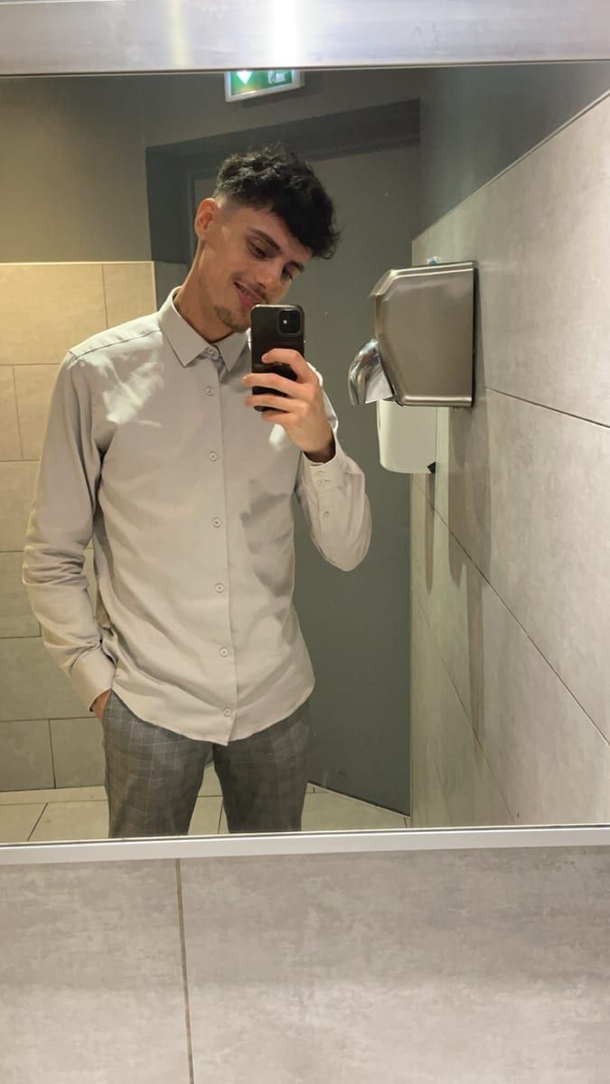 Profil de Izzet, 44 ans, Gay bars à Panex (Vaud)