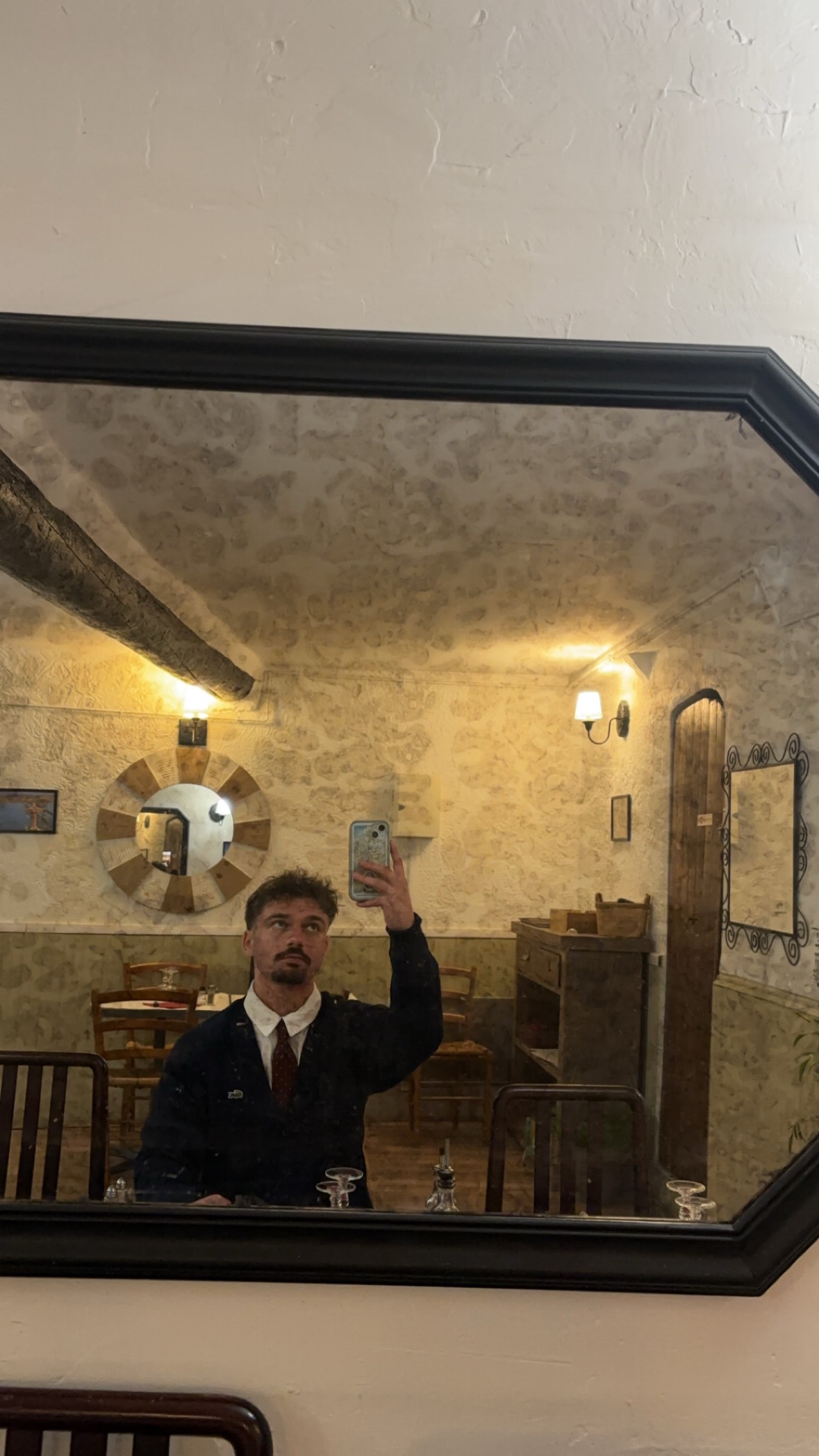 Profil de Jorel, 30 ans, Gay bars à Erde (Valais)