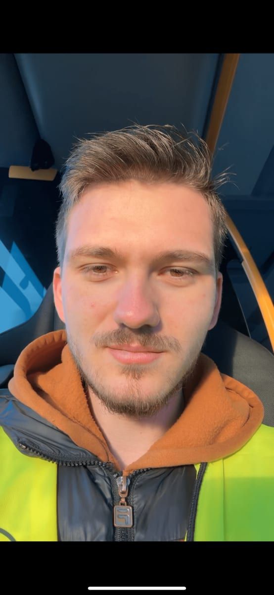 Profil de Manfred, 23 ans, Gay bars à Strada (Grisons)