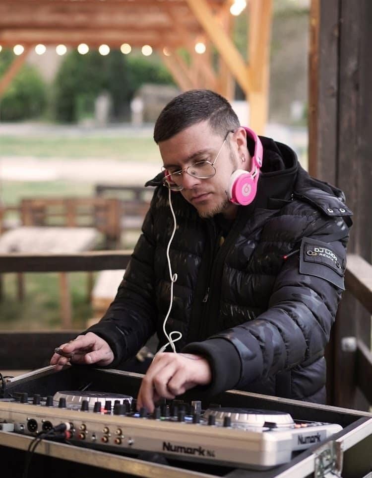 Profil de Kryss, 26 ans, Gay bars à Willerzell (Schwytz)