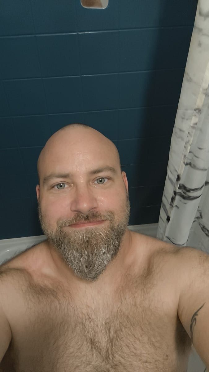 Profil de Hoël, 44 ans, Gay bars à Preda (Grisons)