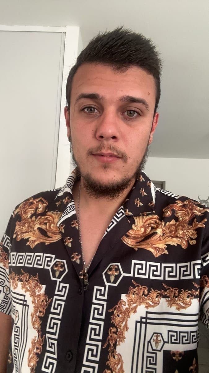 Profil de Bodo, 36 ans, Gay bars à Segnas (Grisons)
