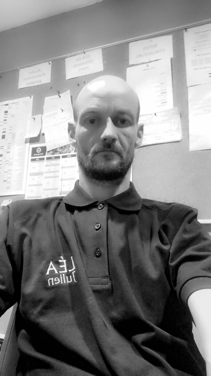 Profil de Dyklan, 30 ans, Gay bars à Wirzweli (Nidwald)