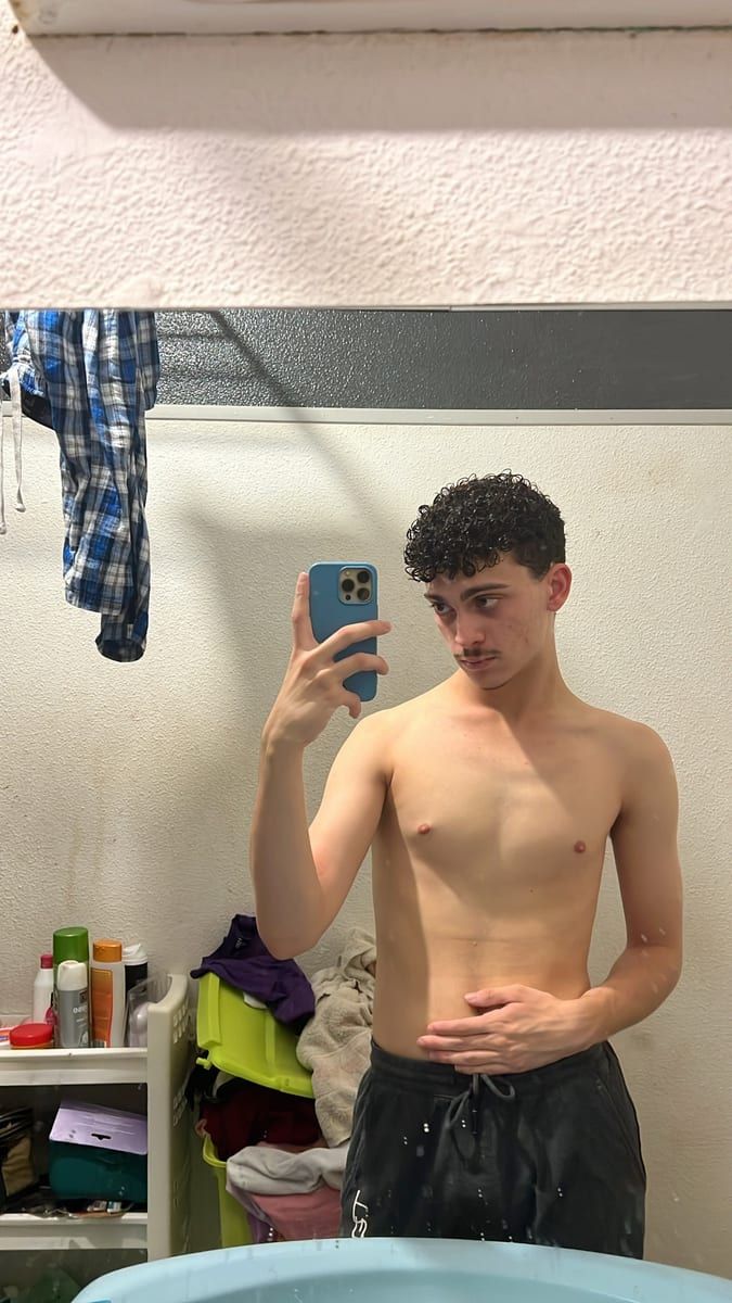 Profil de Jean-elie, 33 ans, Gay bars à Passugg (Grisons)