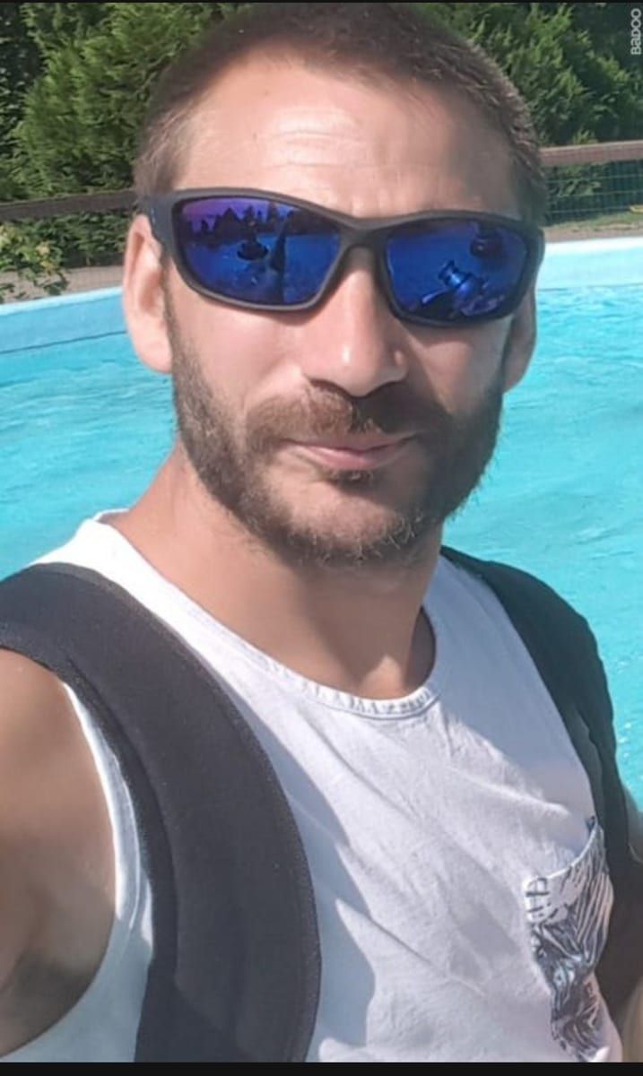 Profil de Driss, 44 ans, Gay bars à Niedergösgen (Soleure)