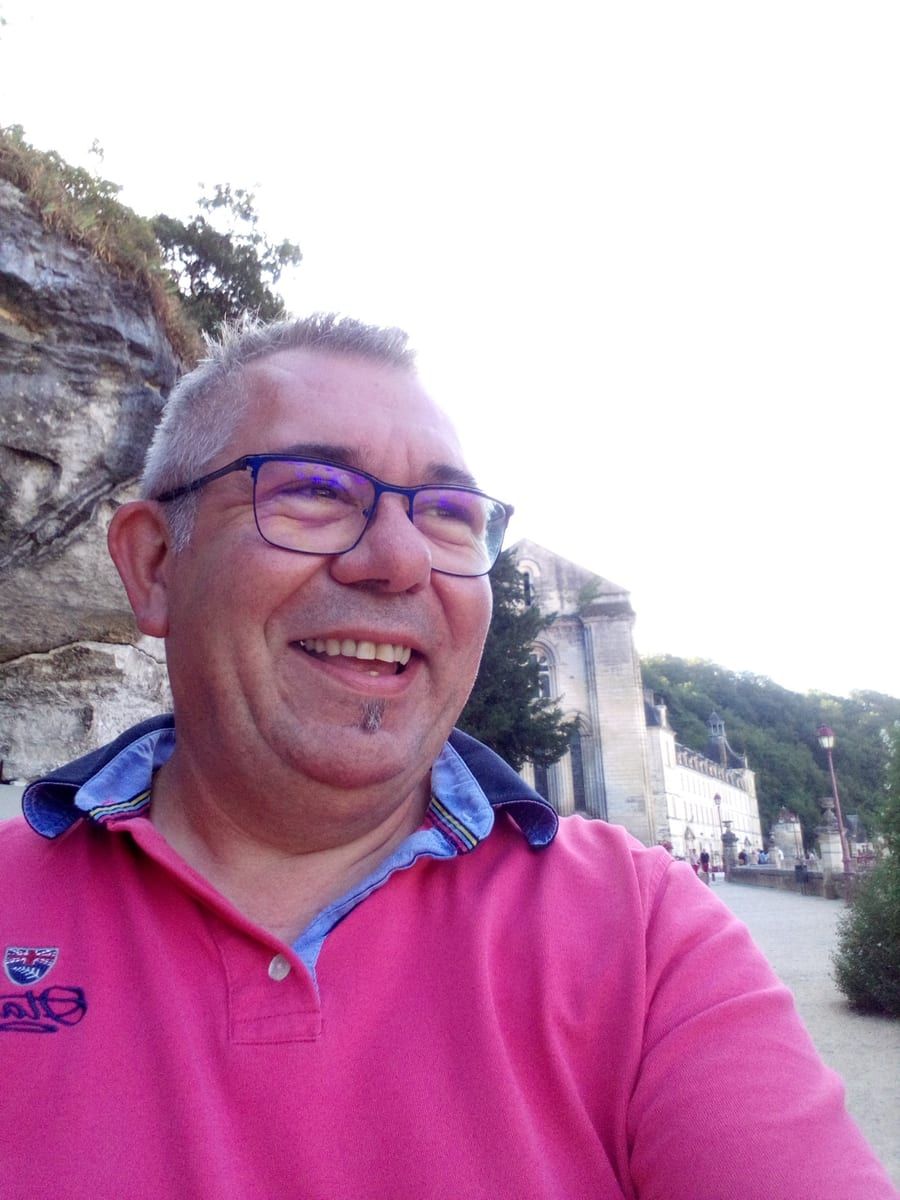Profil de Ishak, 39 ans, Gay bars à Platta (Grisons)