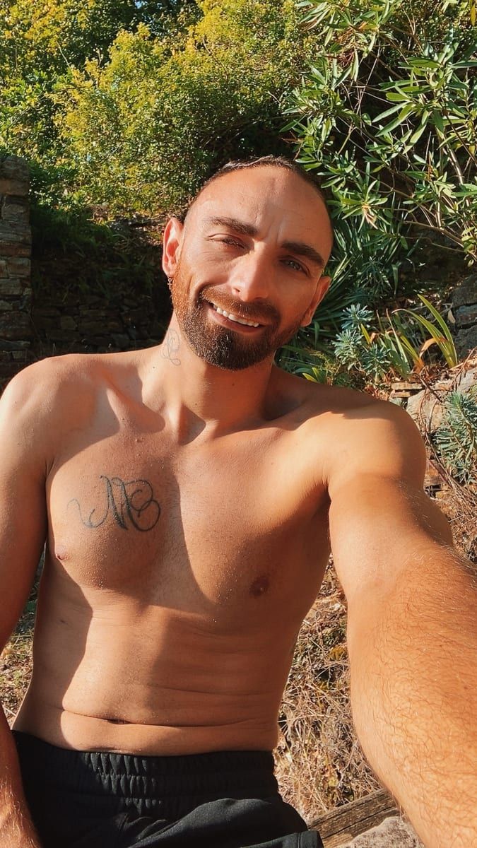 Profil de Zao, 30 ans, Gay bars à Fornex (Liddes) (Valais)
