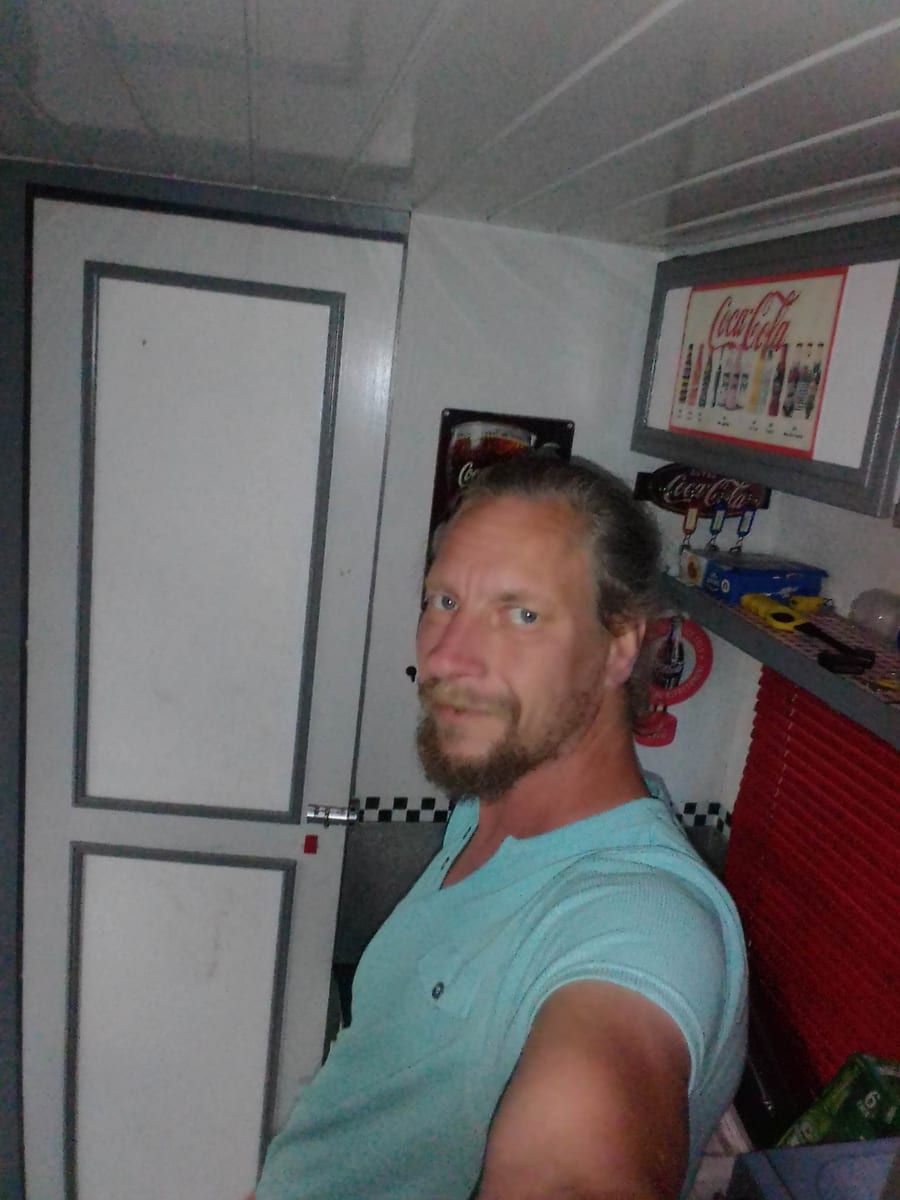Profil de Matilin, 44 ans, Gay bars à Vendlincourt (Jura)