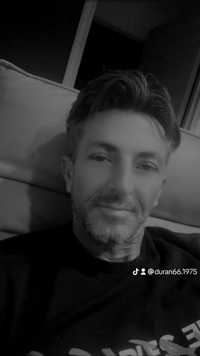 Profil de Louqman, 44 ans, Gay bars à Duvin (Grisons)