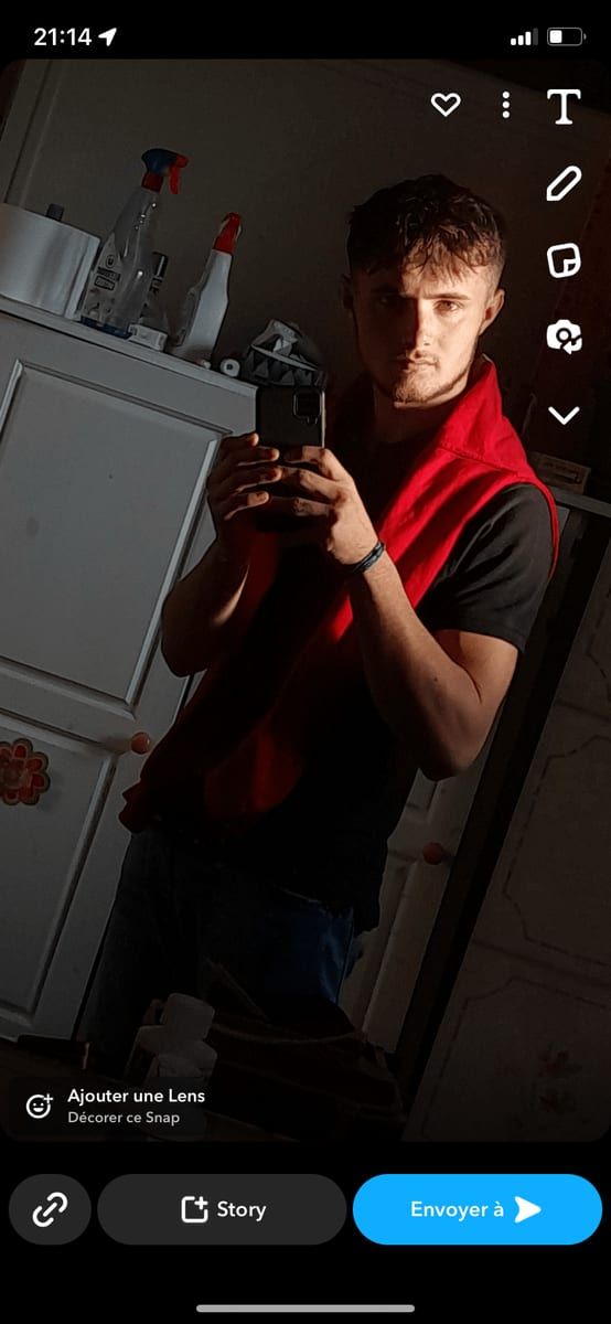 Profil de Theoden, 30 ans, Gay bars à Grandfontaine (Jura)