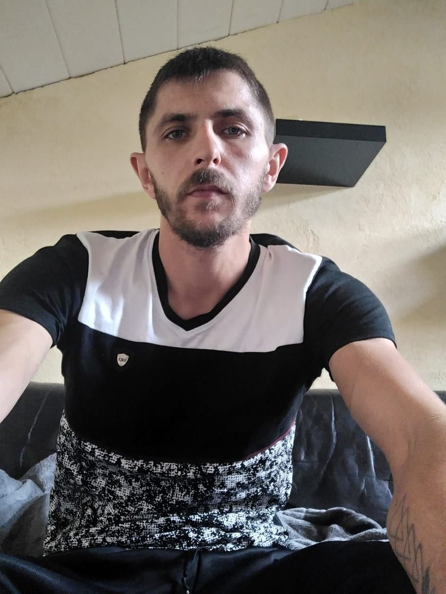 Profil de Illyas, 38 ans, Gay bars à Wassen UR (Uri)