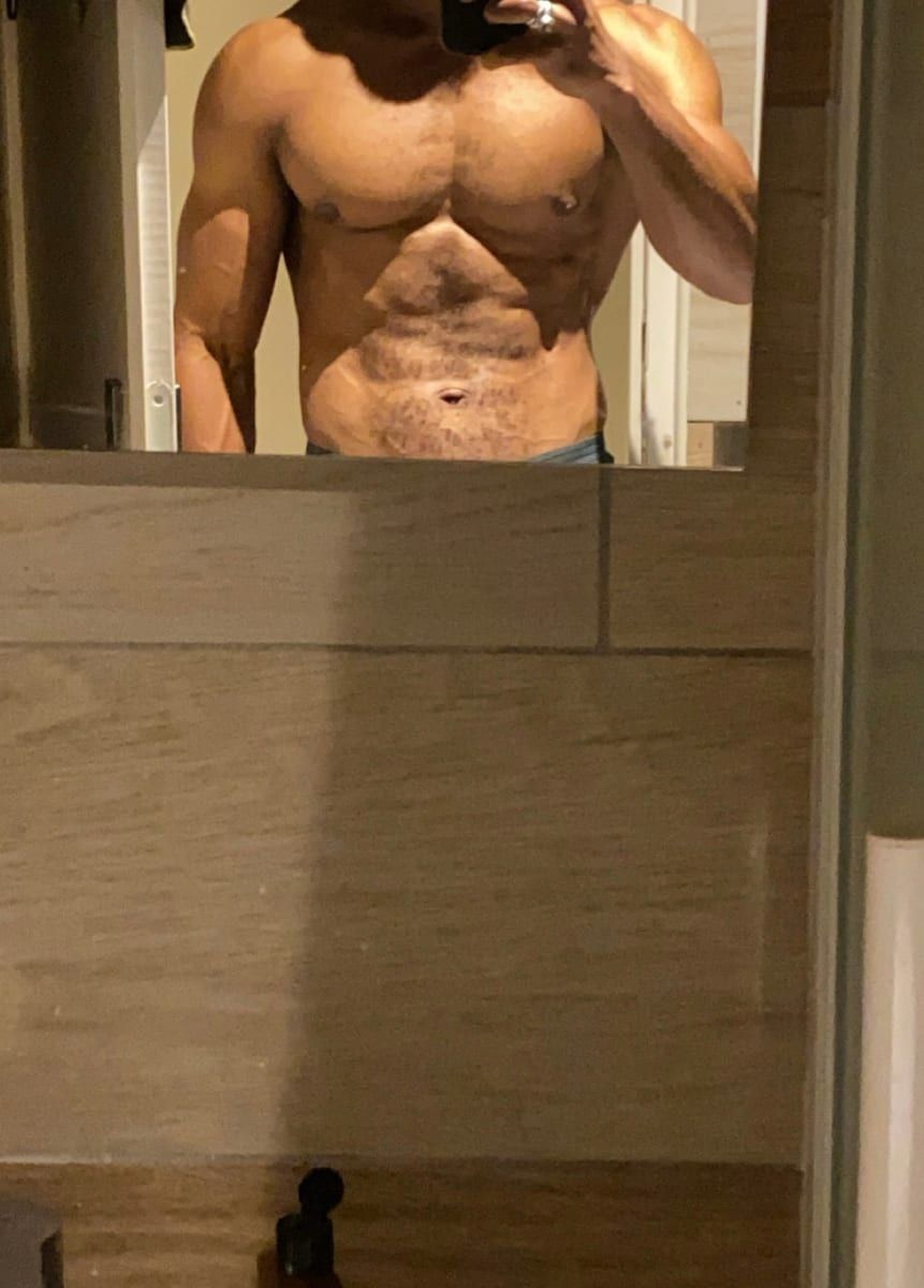 Profil de Jewel, 25 ans, Gay bars à Zufikon (Argovie)