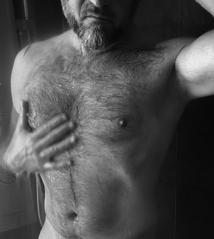 Profil de Safwan, 31 ans, Gay bars à Stierva (Grisons)