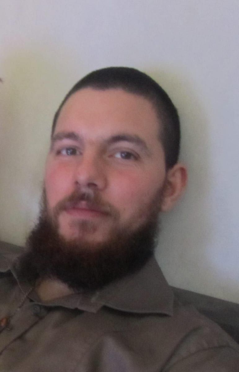 Profil de Emryck, 23 ans, Gay bars à Mathon (Grisons)