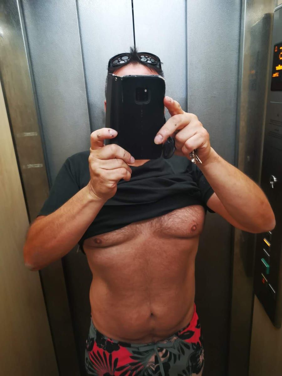 Profil de Khelyan, 28 ans, Gay bars à Perrefitte (Berne)