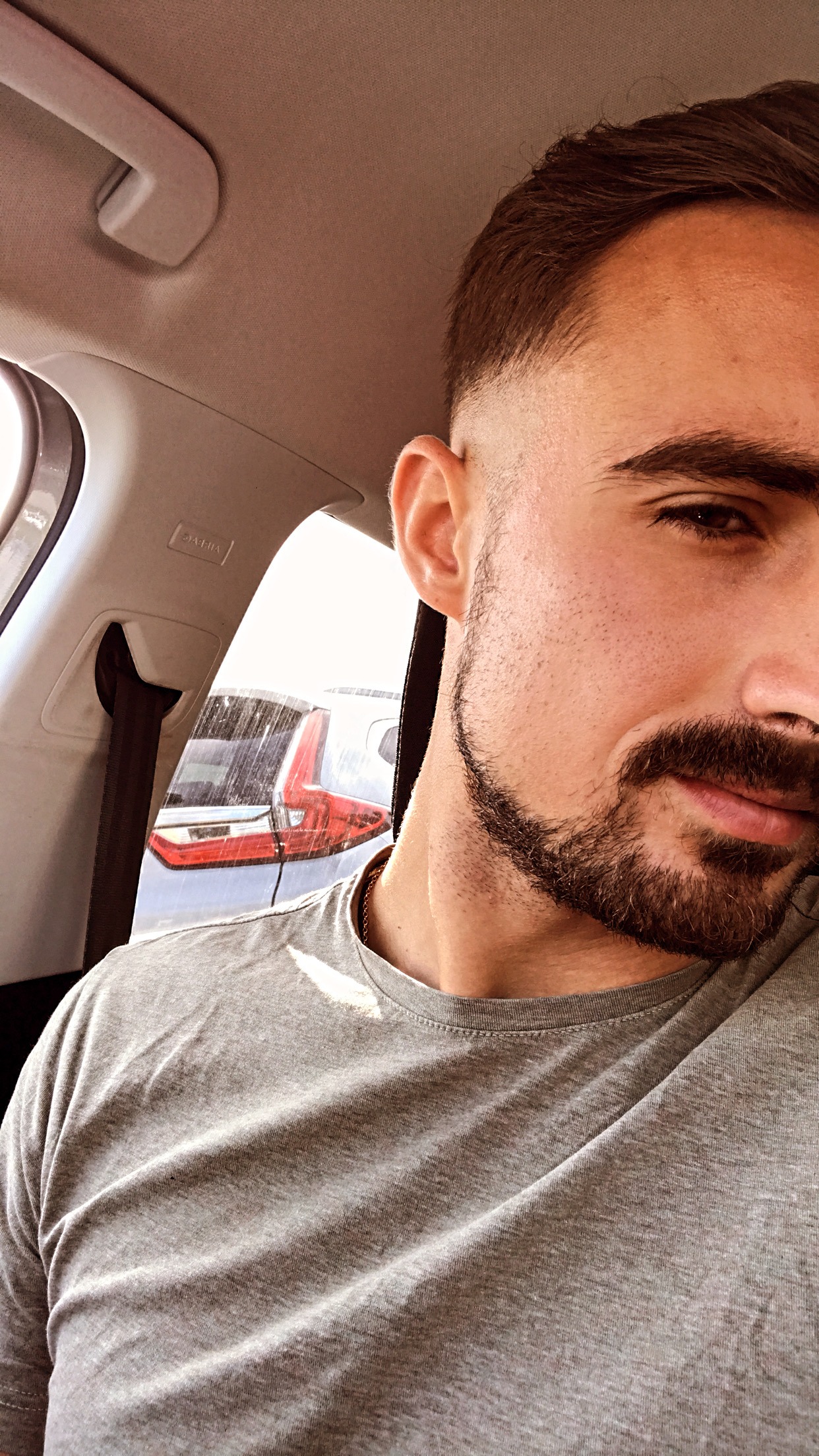 Profil de Lehyan, 39 ans, Gay bars à Splügen (Grisons)