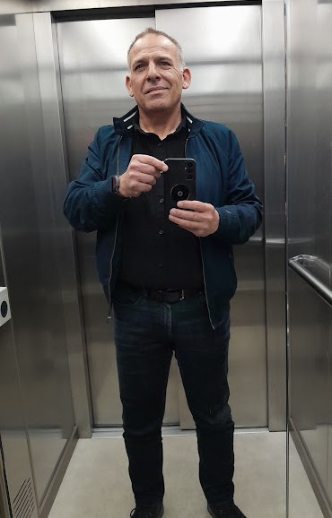 Profil de Massyl, 25 ans, Gay bars à Rona (Grisons)