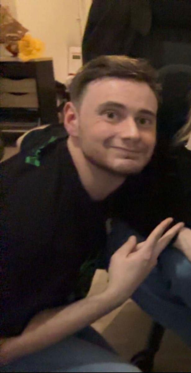Profil de Houdayfa, 42 ans, Gay bars à Massongex (Valais)