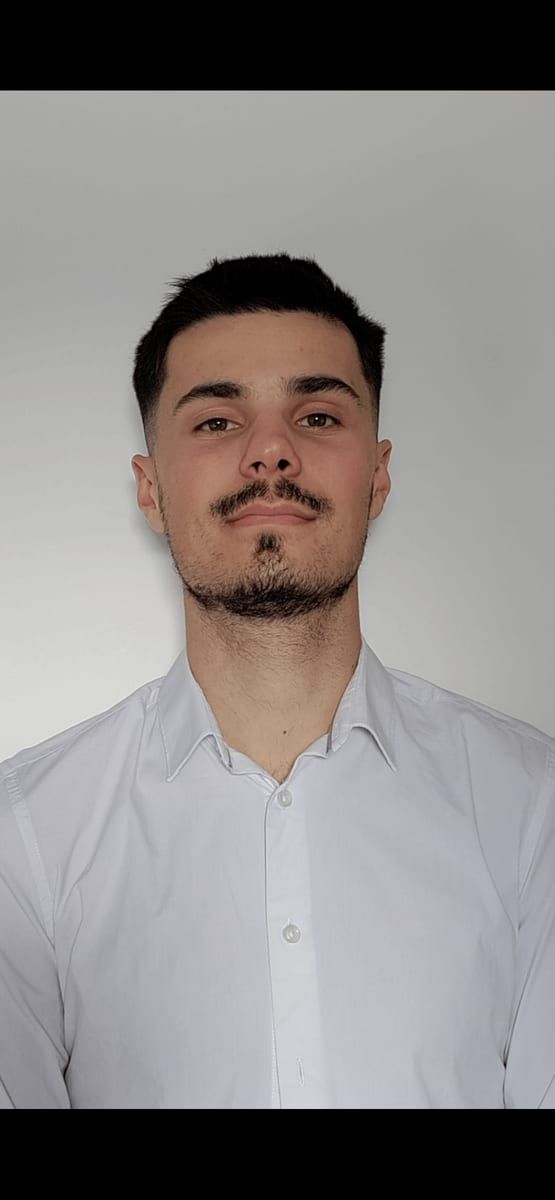 Profil de Sheldon, 30 ans, Gay bars à Malans GR (Grisons)