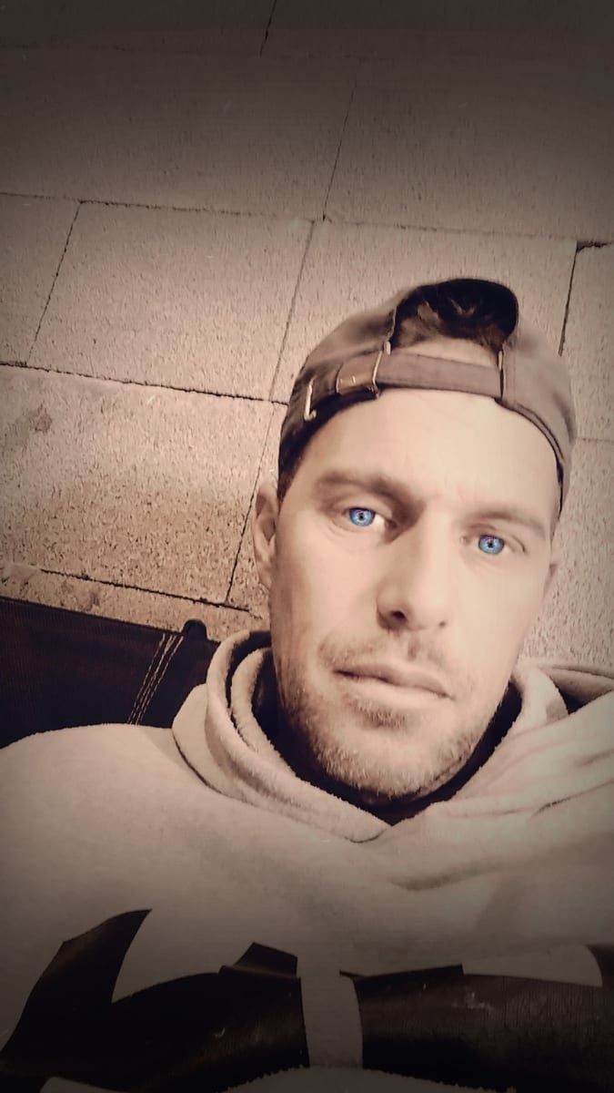 Profil de Kyeran, 26 ans, Gay bars à Niedergösgen (Soleure)