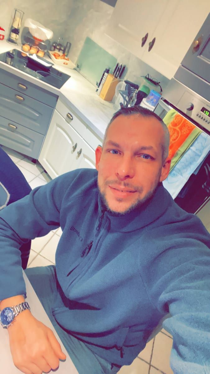 Profil de Pavel, 35 ans, Gay bars à Zell LU (Lucerne)