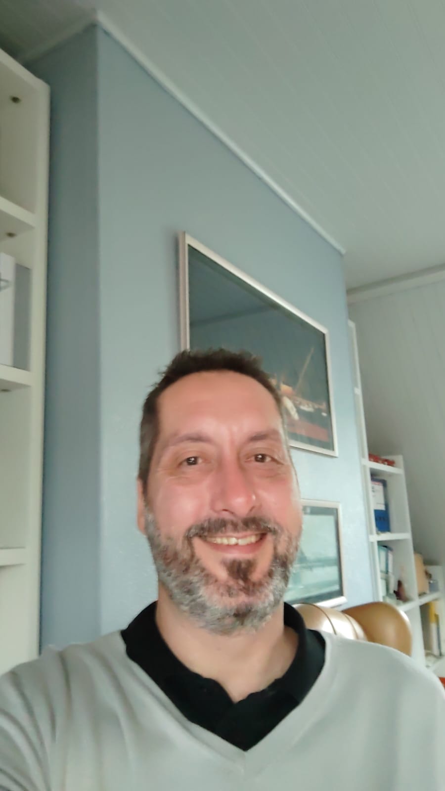 Profil de Léon, 34 ans, Gay bars à Wienacht-Tobel (Appenzell Rhodes-Extérieures)