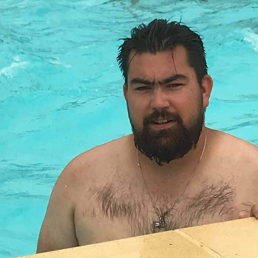 Profil de Johns, 35 ans, Gay bars à Perrefitte (Berne)