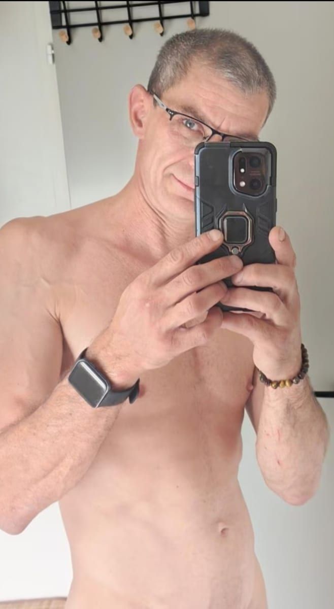 Profil de Abdelfetah, 36 ans, Gay bars à Juf (Grisons)